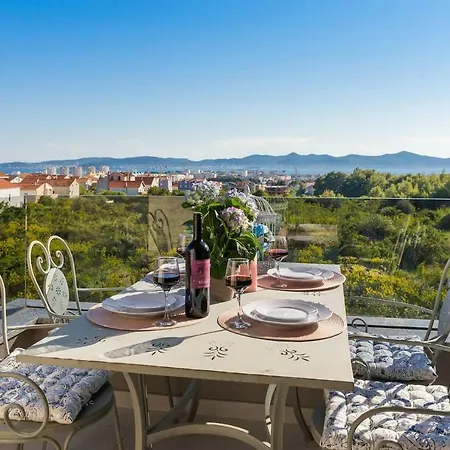 Daire Unique Luxury Mila With Sea View Zadar